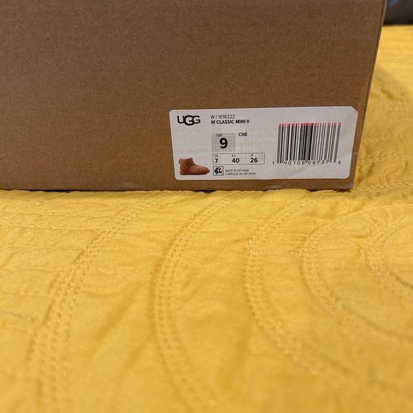 UGG Tan Winter Boots - Picture 3 of 3